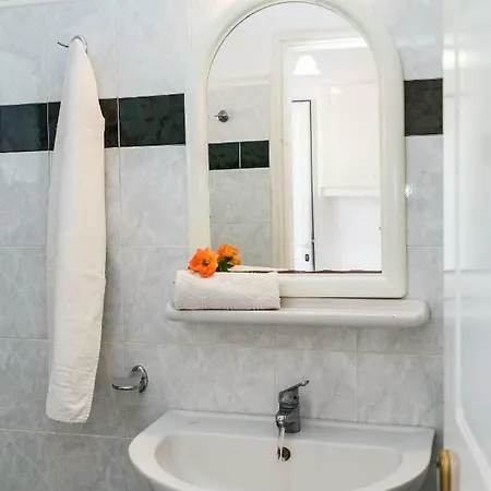 Ionian View & Studios Апартаменты *
